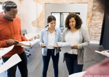 How to Talk to Your Unfriendly Boss
